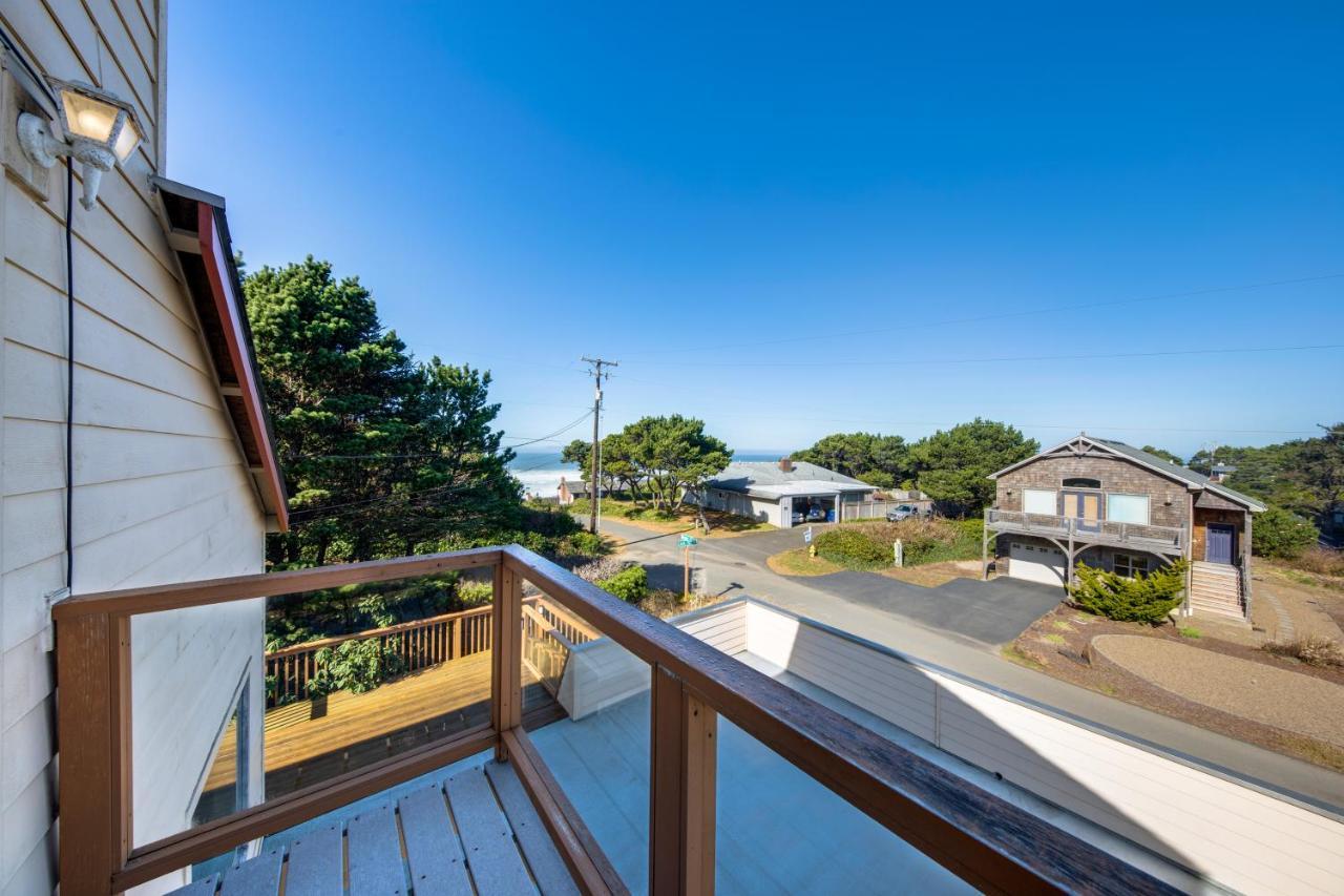 Coastal Dream Villa Depoe Bay Exterior photo